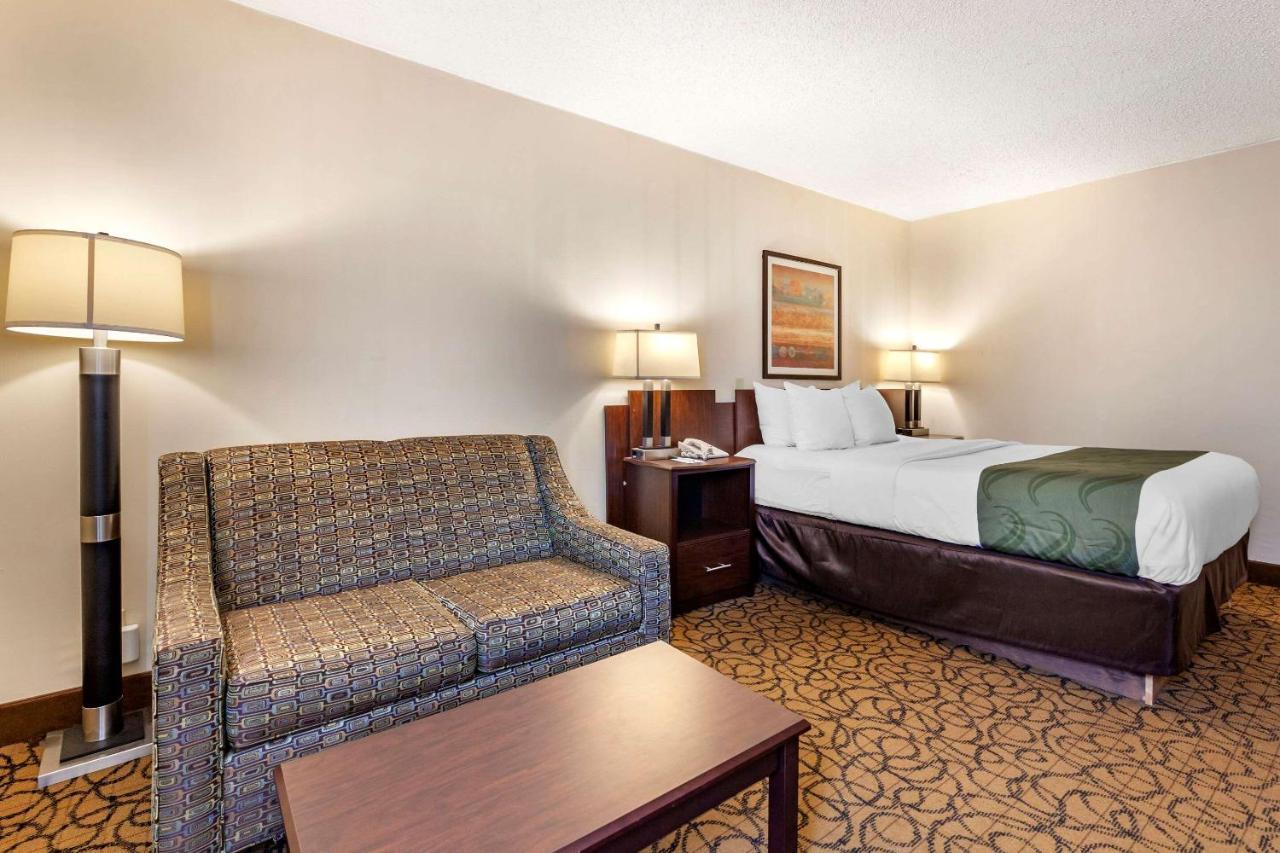 Quality Inn & Suites Escanaba North Bagian luar foto