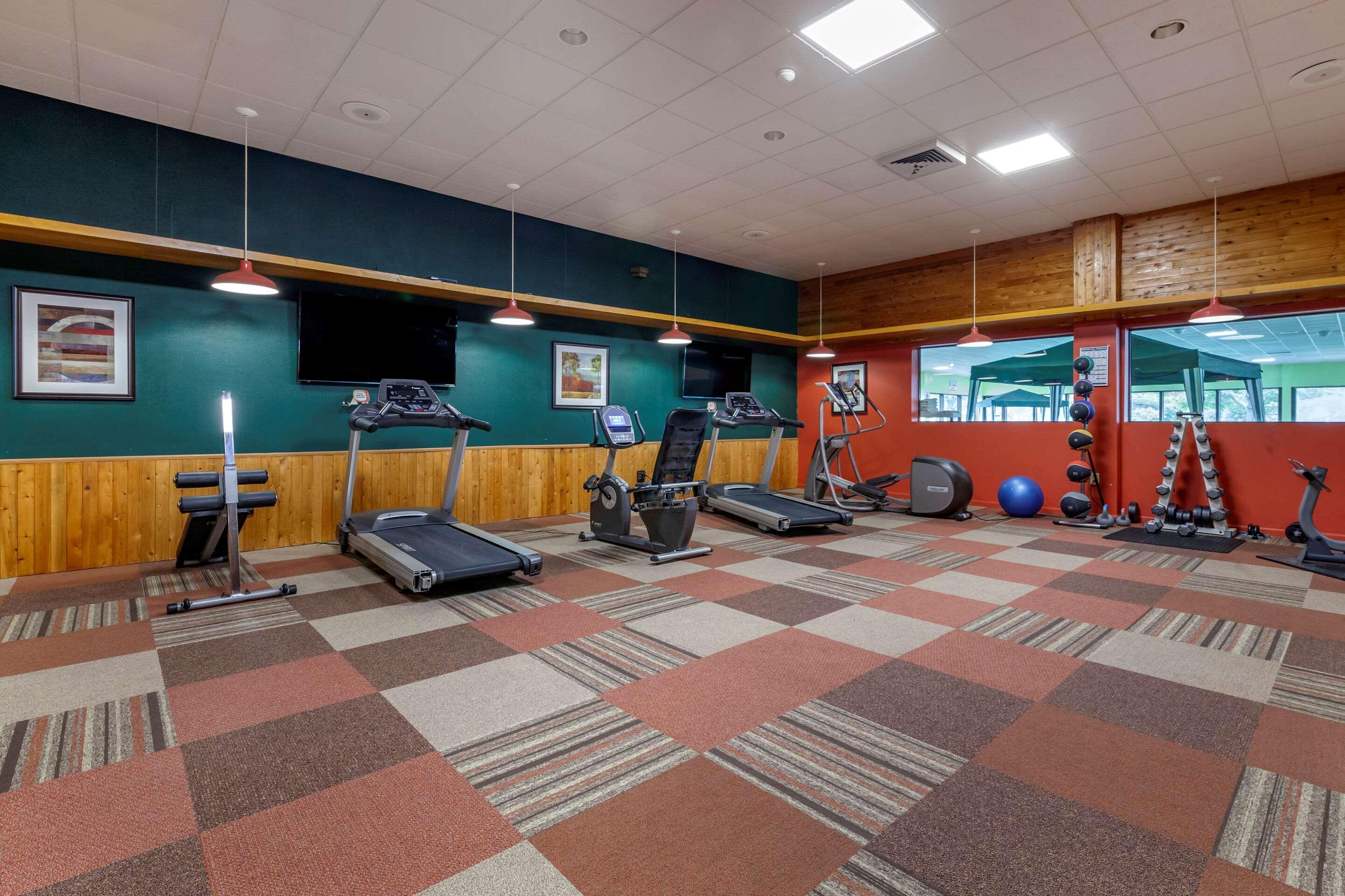Quality Inn & Suites Escanaba North Bagian luar foto